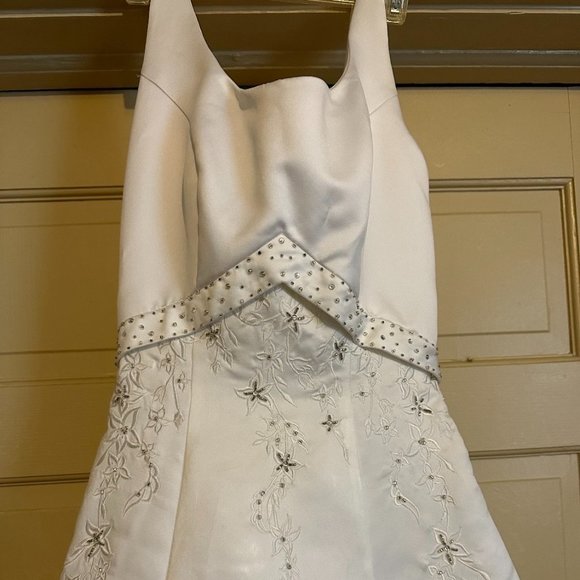 Jasmine Imperial Satin Wedding Gown with Floral Embroidery and *Great Condition*
